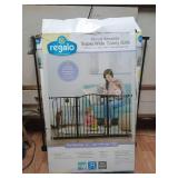 Regalo Super Wide Safety Gate