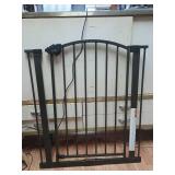 Regalo Super Wide Safety Gate