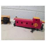 Bachmann HO Scale Train Set with Santa Fe Locomotive