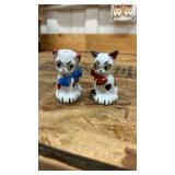 Pico Japan Ceramic Cat Salt and Pepper Shakers 2 inches tall