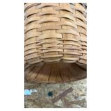 Longaberger Round Basket - Dresden, Ohio,slight damage, see pics