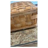 Longaberger Handwoven Market Basket, slight damage see pics