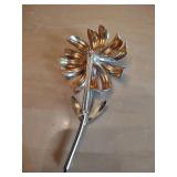 1960s Enamel Daisy Flower Brooch