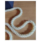 Twisted Pearl Rope Necklace