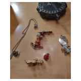 Ginda 1987-88 Brooch and Charm Collection with Case