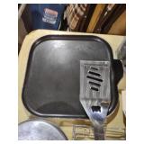 Kitchen Cookware and Utensil Set