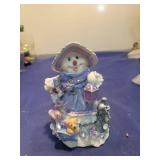 Decorative Snow Lady with Lantern Figurine