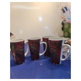 Holiday Wreath Pattern Coffee Mugs Set