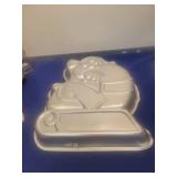 Wilton Santa on Sleigh Cake Pan