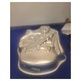 Wilton Monster Party Cake Pan