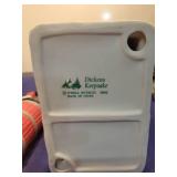 1995 Dickens Keepsake Red Barn Village Piece in box