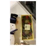 Holiday miscellaneous Christmas decor