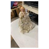 Decorative Angel Tree Topper in White and Gold