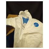 DuPont Tyvek 400 Hooded Coveralls with Elastic Wrists & Ankles Size Large.  White Front/Blue Back 25 ct. - Retail: $152
