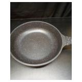 Caraway Nonstick Ceramic Frying Pan (2.7 qt, 10.5\") - Non Toxic, PTFE & PFOA Free - Oven Safe & Compatible with All Stovetops (Gas, Electric & Induction) - Black - Retail: $113