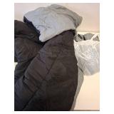 FUL SIZE BLANKET COMFORTER SET BLACK AND GRAY