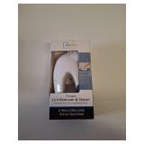 Mainstays Portable Plastic Travel Lint Remover and Shaver  White/Blue