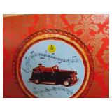 Vintage Car W/ Flask and shot glasses - NIB