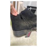 Bobbie Brooks Ankle Boots Booties Side Zipper Black Ladies Size 9 Brand new!