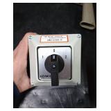 KEYMOO 63A Rotary Changeover Switch with Master Switch Exterior Box, 660V 3 Position 2 Phase 8 Terminals Universal Selector Switch SZW26-63/D202.2D IP65