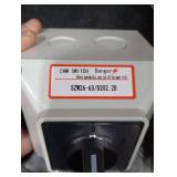 KEYMOO 63A Rotary Changeover Switch with Master Switch Exterior Box, 660V 3 Position 2 Phase 8 Terminals Universal Selector Switch SZW26-63/D202.2D IP65