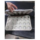 Spmarkt 2-Pack 24-cup Beige Miffin Pan, Non-Stick Cupcake Muffin Tin, Ceramic Coating Safe Baking Cupcake Pan