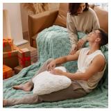 Bedsure GentleSoft Sage Green Throw Blanket for Couch - Checkered Fleece Blankets Christmas Gifts for Women Men Girls, Cute Soft Cozy Throw for Bedroom Home Decor Gifts, 50x60 Inches