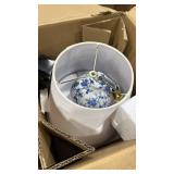 Grace 24  Floral Classic LED Table Lamp  Blue/White - Retail: $122