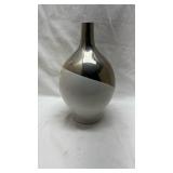 Modern Two-Tone Decorative Vase