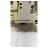 Singer Quantum Lock 4 Differential Feed Serger( No Cord. Unable to Test)