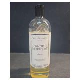 The Laundress Whites Detergent, Concentrated Laundry Detergent Liquid, Whiten & Brighten Clothes, Tough on Stains, Classic Scent, 32 oz. (MISSING LESS THAN 1/10 CONTENTS)