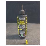 Muc-Off Bio Dry Bike Chain Lube 50ml Wax-Based Formula for Smooth Gear Shifts | Creates Protective Layer and Reduces Friction | Pipette System for Easy Application (TOP PIECE OF APPLICATOR BROKEN OFF)
