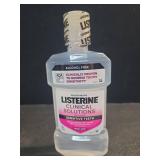 Listerine Clinical Solutions Sensitive Teeth Alcohol Free Mouthwash, Fresh Breath Dental Mouthwash Provides Protection & Relief from Tooth Sensitivity Pain, Daily Fresh Mint Oral Rinse, 500 mL