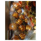 5 FT Fall Tree Fall Decor, Pop Up Tinsel Maples Tree with Timer 50 Warm White Lights Orange Pumpkins Battery Operated Lighted Halloween Tree Fall Decorations for Home Harvest Thanksgiving Party Indoor