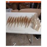 JOLLY CHEF 100 Pack Plastic Champagne Flutes Disposable 4.5 oz Gold Glitter Plastic Champagne Glasses for Wedding, Thanksgiving Day, Christmas