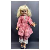 Vintage 1963 Walt Disney Pollyanna Doll doll by Uneeda Doll Company circa 1960., vinyl doll in original outfit