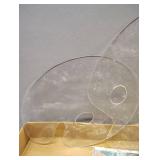 MISCELLANEOUS TUBES OF OIL AND ACRYLIC PAINTS BRUSHES AND 2 CLEAR PAINT PALETTES