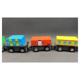 Wooden Magnetic Train Set - Engine with 7 Cars