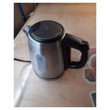 Hamilton Beach Stainless Steel Kettle  1.2 liter / 5 cup capacity  40852