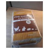 Vibrant Life Pine Wood Pet Bedding  141 L