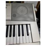 Yamaha YPG-235 76-Key Portable Grand Piano Keyboard