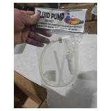 Slippery Pete 5cc Hand Pump Transfers Gear Oil, Transmission and Differential Fluids From Quart Bottles (Not for Red Line Quarts) (1)