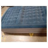 Beautyrest Extraordinaire 18 Queen Size Air Mattress with Built-in Pump - Blow-up Mattress Best for Camping & Guests - Retail: $125
