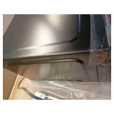 Hamilton Beach 1.1 cu ft Countertop Microwave Ovens in Stainless Steel - Retail: $80