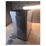 Qualiazero 16 Gallon Trash Can  8 Gallon Dual Compartment Step On Kitchen Trash Can  Stainless Steel