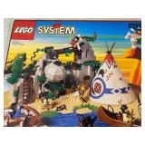 LEGO Kit 6748 - Boulder Cliff Canyon - New, Sealed
