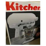 KitchenAid Empire Red 4 1/2 Qt Super Power 300 Watt Mixer, New in Sealed Box
