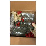 Christmas Garland with Led Lights, Garland with Lights Christmas Decorations, Artificial Pine, Artificial Decor for Mantle, Outdoor, Stairs Railing, Fireplace