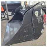 Unused MINI Skid Steer 4-in-1 Bucket Attachment | CK-XH39F