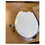 Bemis Lift-Off Wood Round Toilet Seat, White, 19 x 15.12 in